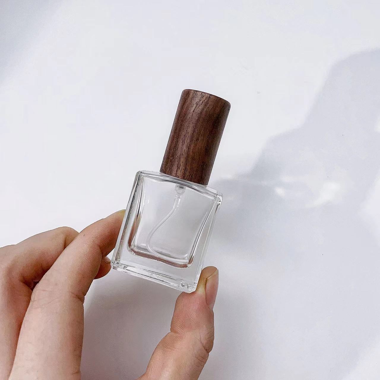 10ml Transparent Thick Glass P - Scent Eliminator Spray recension och pris
