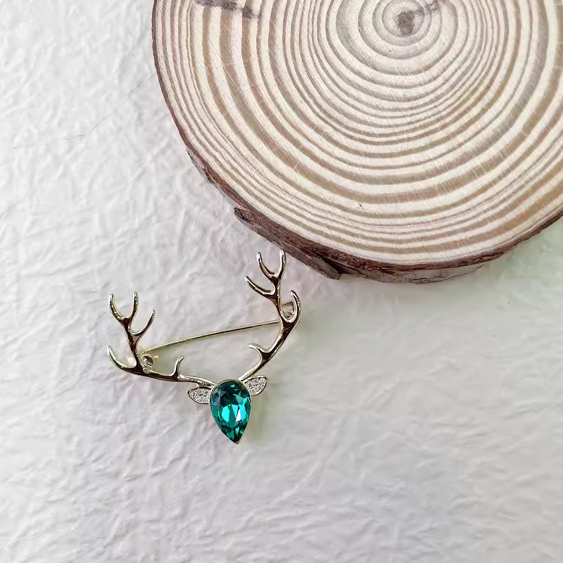 Cute Crystal Elk Horn Brooches - Elk Bugle Call recension och pris